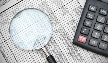 70-εισοδήματα-που-καλύπτουν-τεκμήρια-Image-calculator-magnifier-documents-1920px